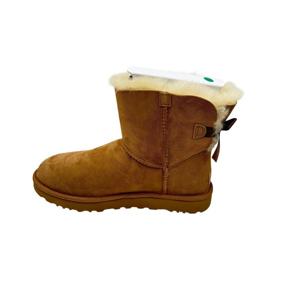 Ugg Woman’s Chestnut Mini Bailey Bow II Sheepskin Lined Winter Boots- Size 8 - Picture 6 of 8